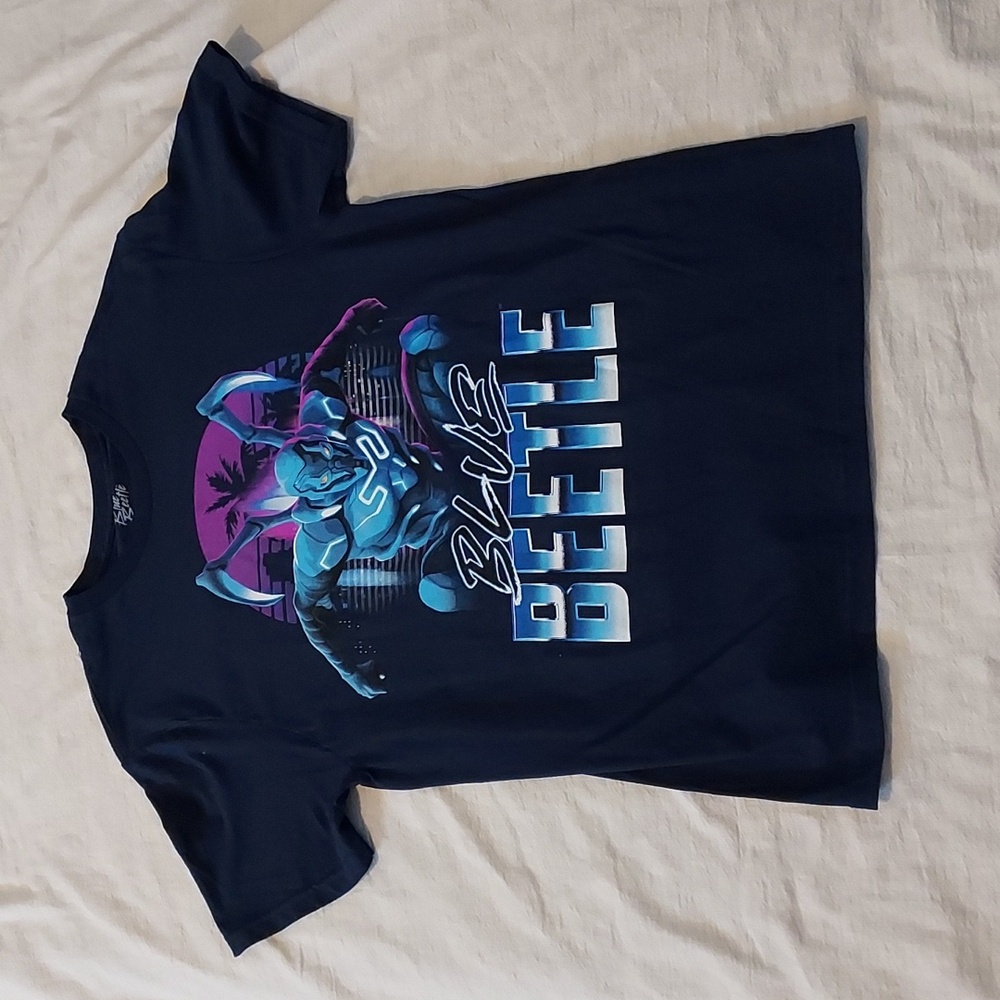 NWT Blue Beetle graphic tee